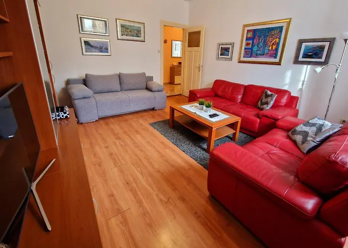 Downtown Nora * Σπλιτ