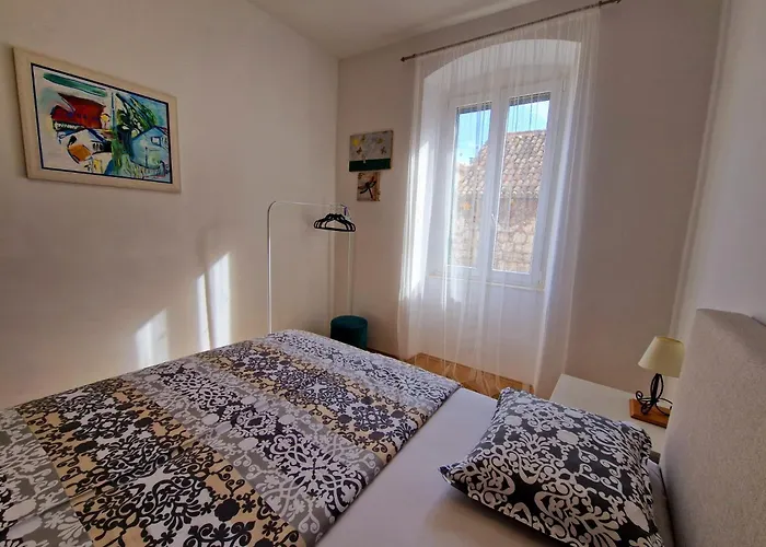 Downtown Nora Διαμέρισμα Σπλιτ